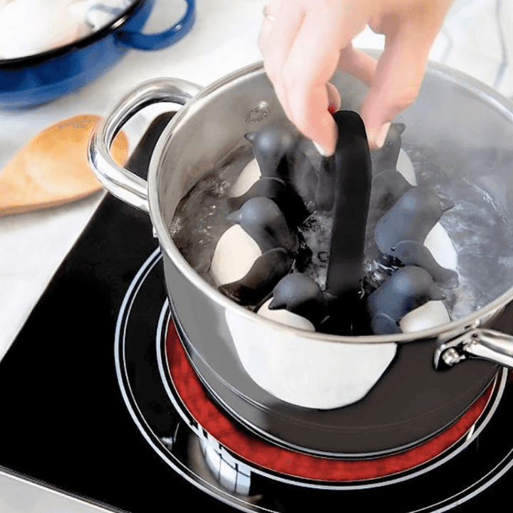 Penguin Egg holder Cooker - huemabe - Creative Home Decor