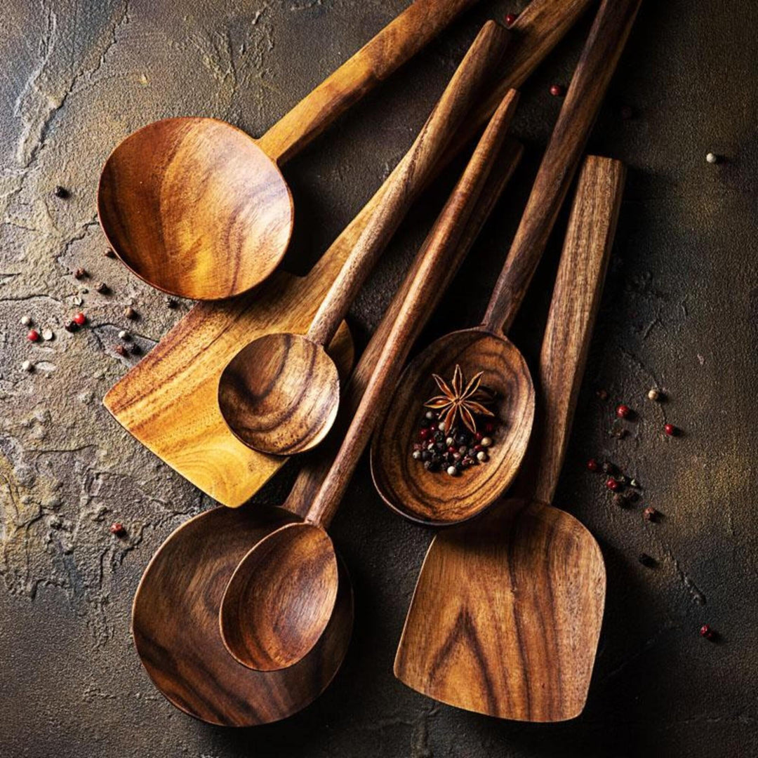 https://huemabe.com/cdn/shop/files/7-pcs-natural-teak-wooden-cooking-utensil-set-huemabe-creative-home-decor-3.jpg?v=1683879713&width=1080