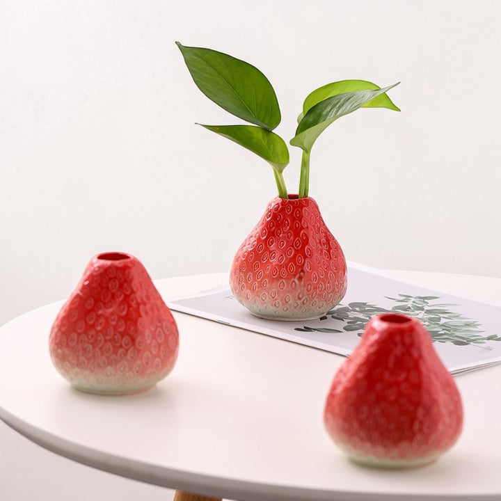 Creative Strawberry Ceramic Vase