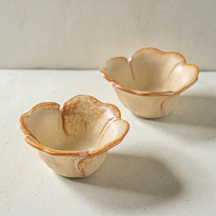 Japanese Style Retro Flower-Shaped Ceramic Sauce Dish
