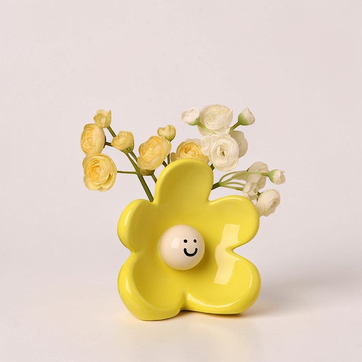 Minimalist Smiley Ceramic Flower Vase
