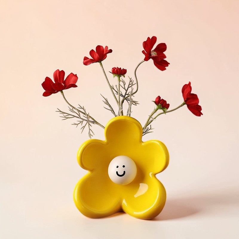 Minimalist Smiley Ceramic Flower Vase