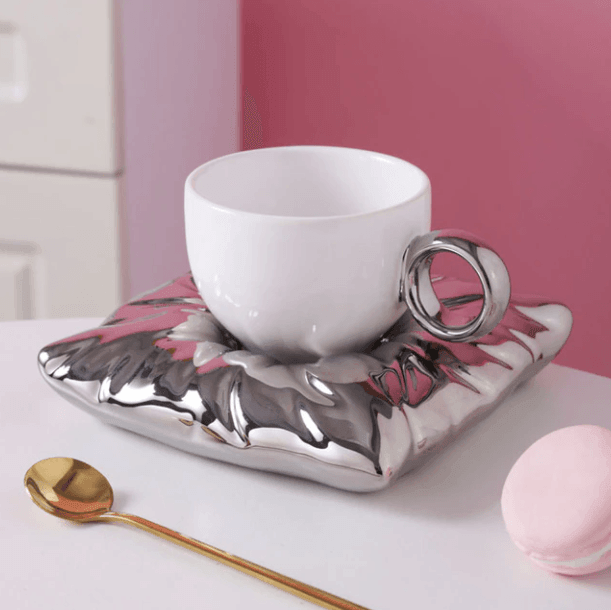 Coffee Cups with Pillow Shape Plates - huemabe - Creative Home Decor