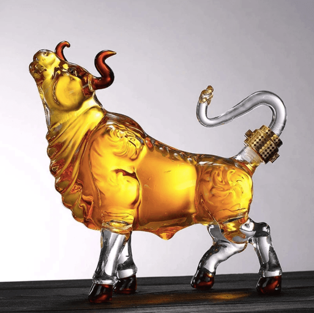 Cow Shaped Whiskey Decanter - huemabe - Creative Home Decor