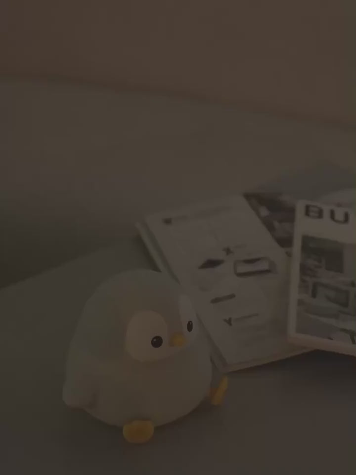 Cute Penguin Silicone Night Light – USB Rechargeable