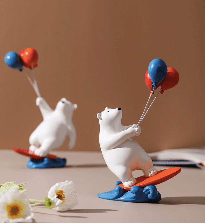 Resin Balloon Surf Bear Statue - huemabe - Creative Home Decor