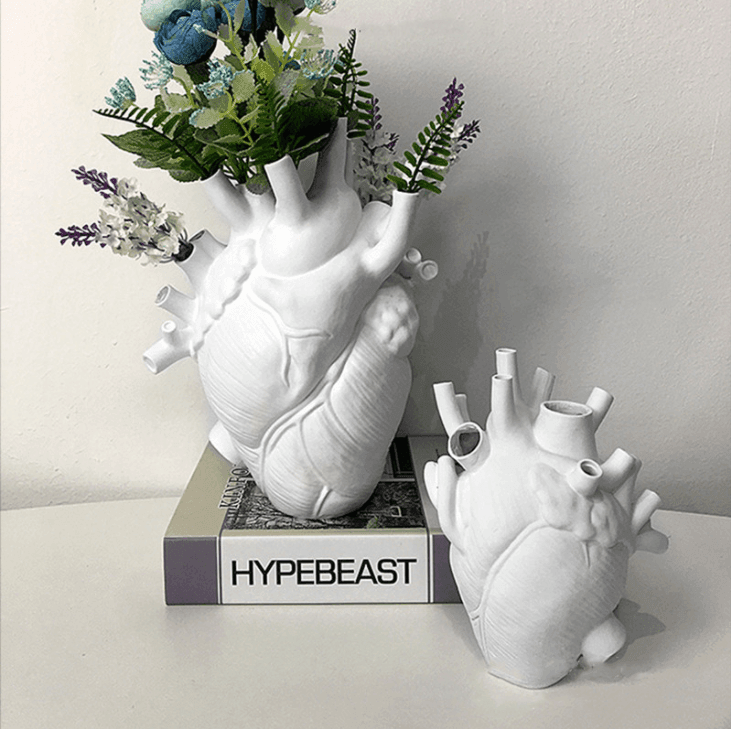 Resin Heart Shaped Vase - huemabe - Creative Home Decor