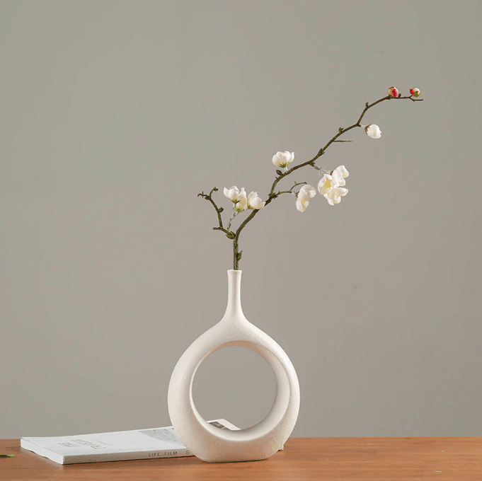 White Hollow Out Ceramic Vase - huemabe - Creative Home Decor